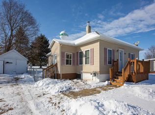 343 Jenkynsville Rd, Benton, WI 53803