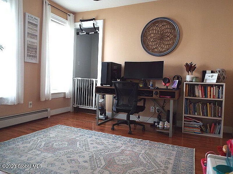 4th image of 8 Walnut Avenue