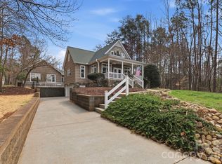 145 Morgan Bluff Rd, Mooresville, NC 28117