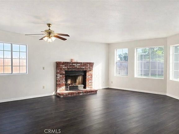 5th image of 9637 Glade Ave