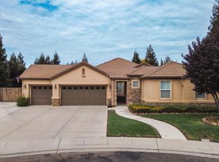 1813 Santa Ana Pl, Manteca, CA 95337