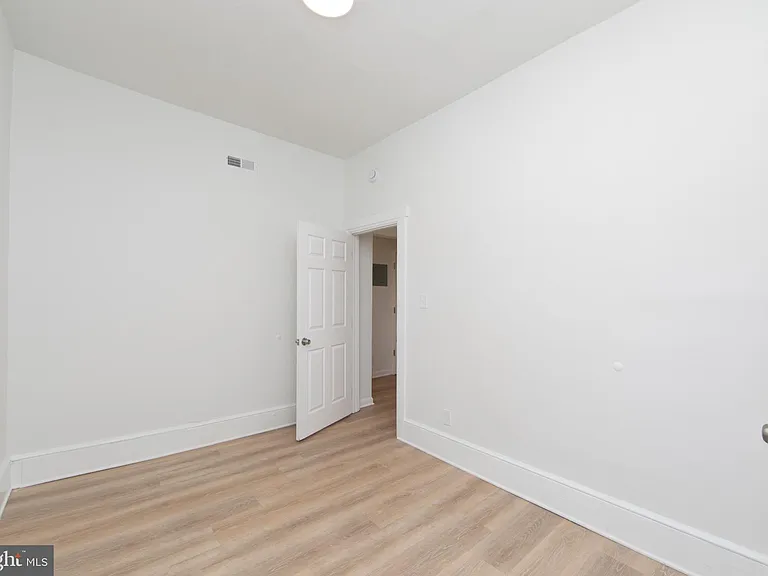 9 E Holly Ave #4 — Photo 14