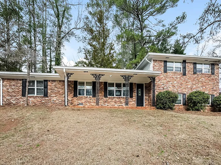 2753 Rainbow Forest Dr — Photo 1