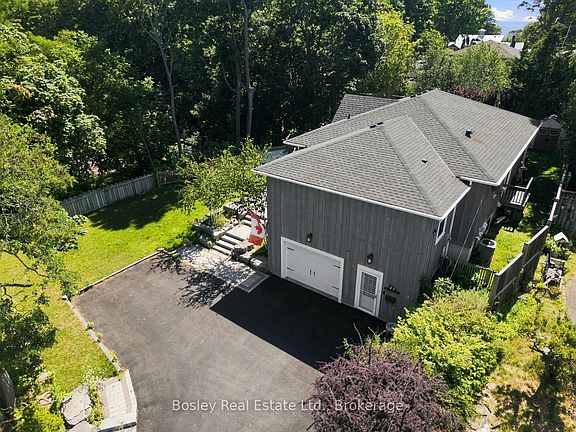5th image of 49 Sherbourne St