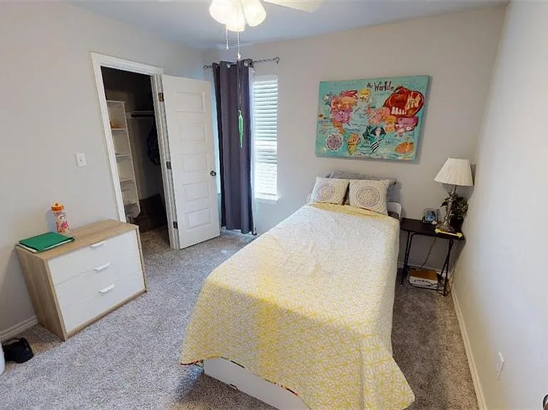 1720 Yaupon Grove Ln — Photo 25