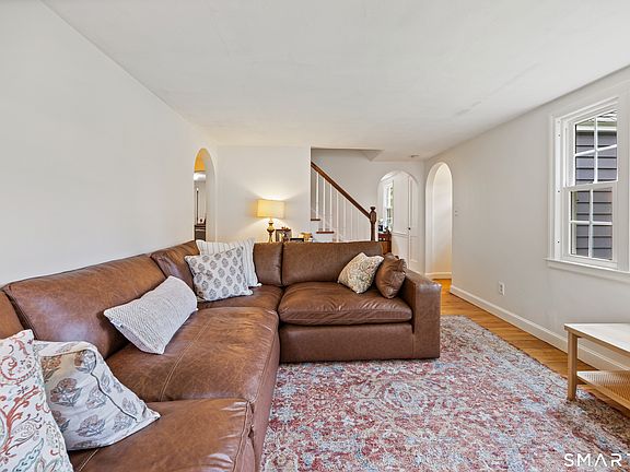 5th image of 690 Forest Street