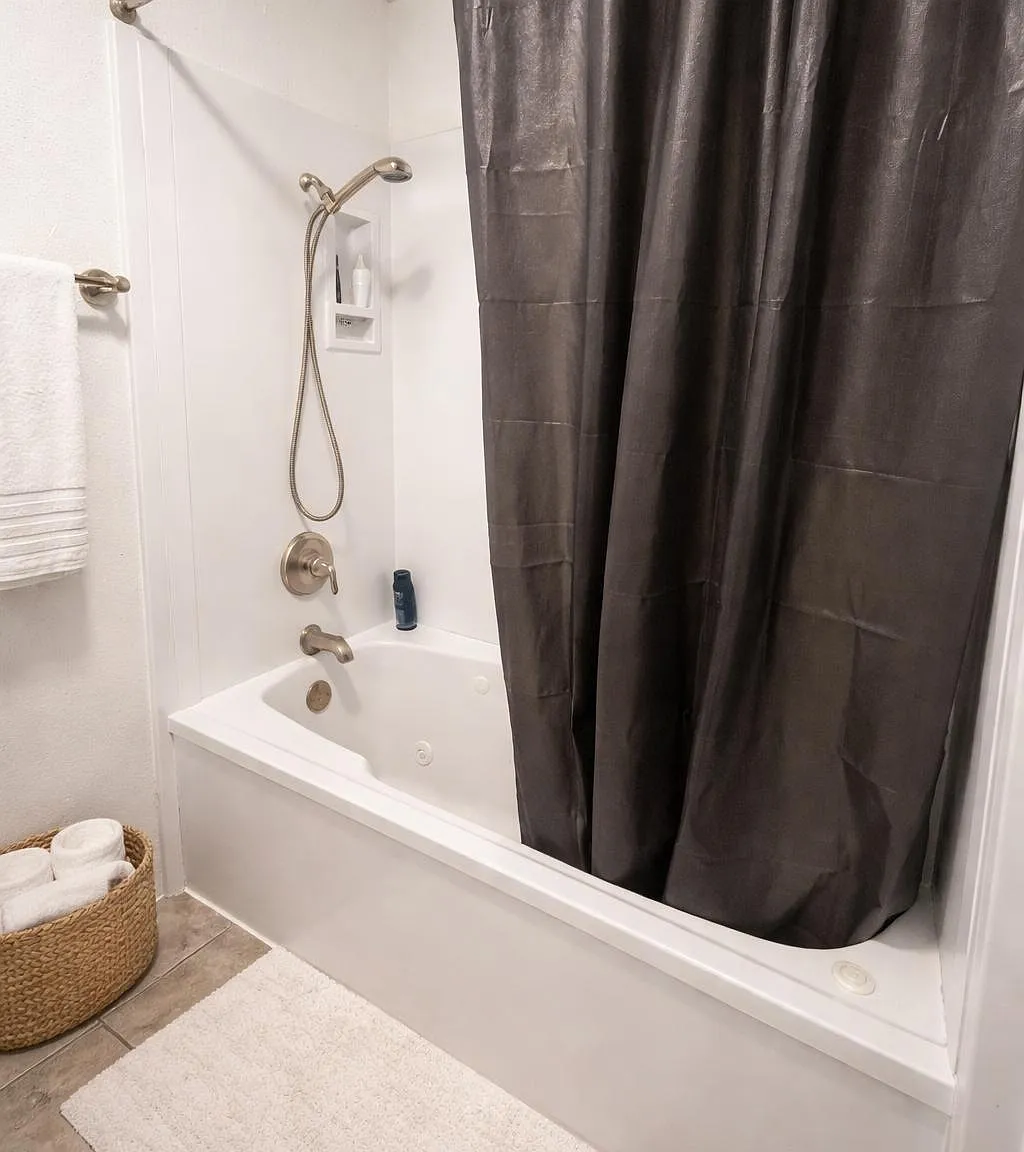 4 bed, 2.5 bath, 2297 sqft, $866 — Photo 4