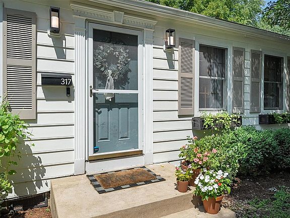 4th image of 317 S Old Orchard Ave