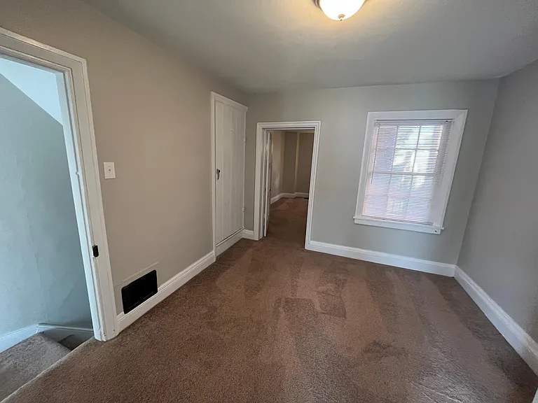 45 E North St — Photo 15