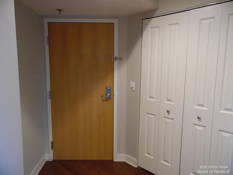 111 N Ashley St #901 — Photo 3