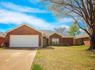 10813 Southern Trace Cir, Flint, TX 75762