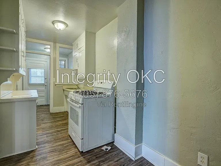 1507 1/2 NW 17th St — Photo 23