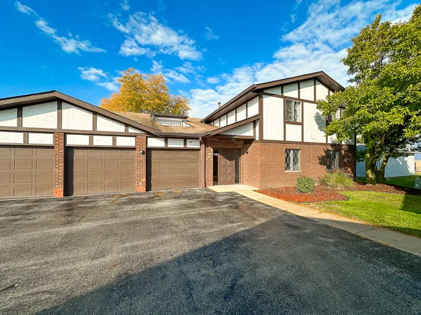 5032 W 122nd St APT 2A, Alsip, IL 60803