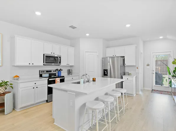 421 Lone Cedar Rd, Marble Falls, TX 78654
