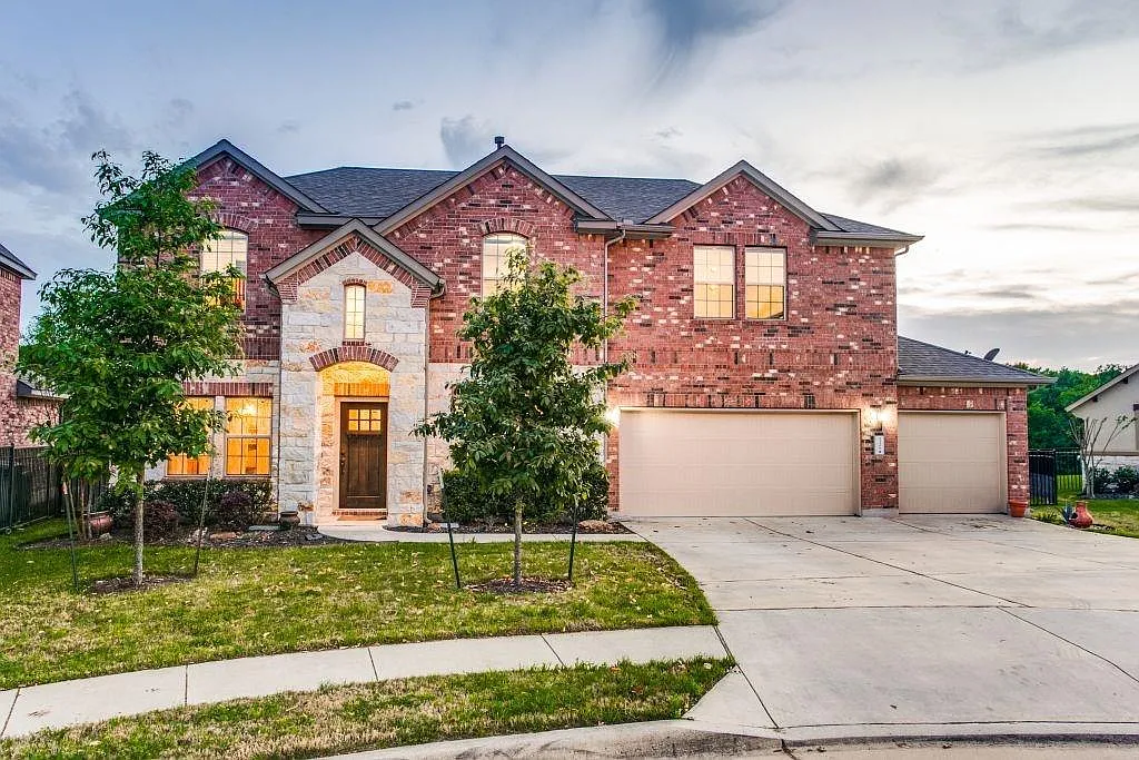 5 bed, 3.5 bath, 3254 sqft, $3,400 — Photo 1