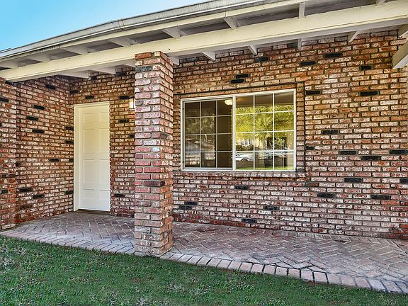 3rd image of 3948 Vista Ct