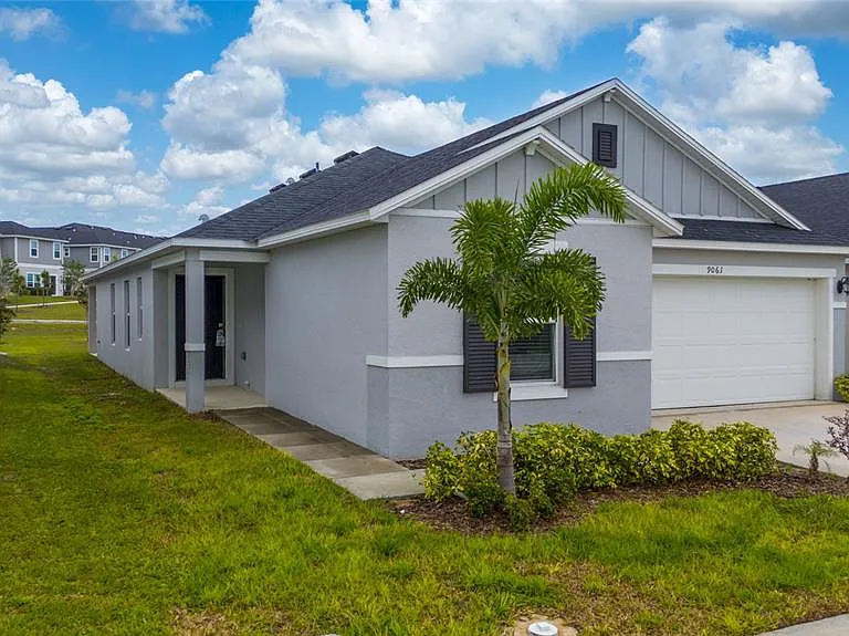 9061 Oscraft Dr — Photo 2