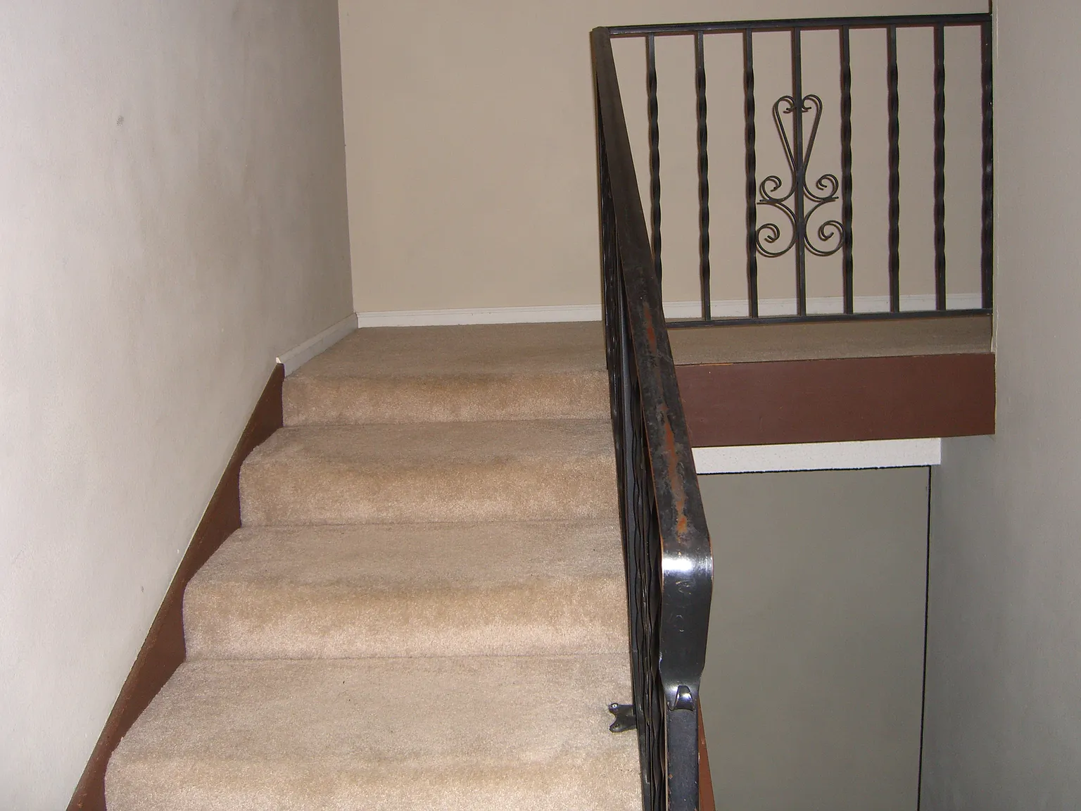 2 bed, 1245 sqft, $2,190 — Photo 2