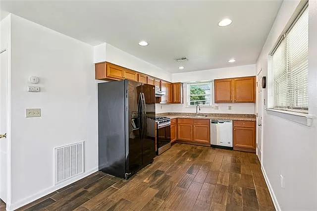 1213 Hesper Ave — Photo 6
