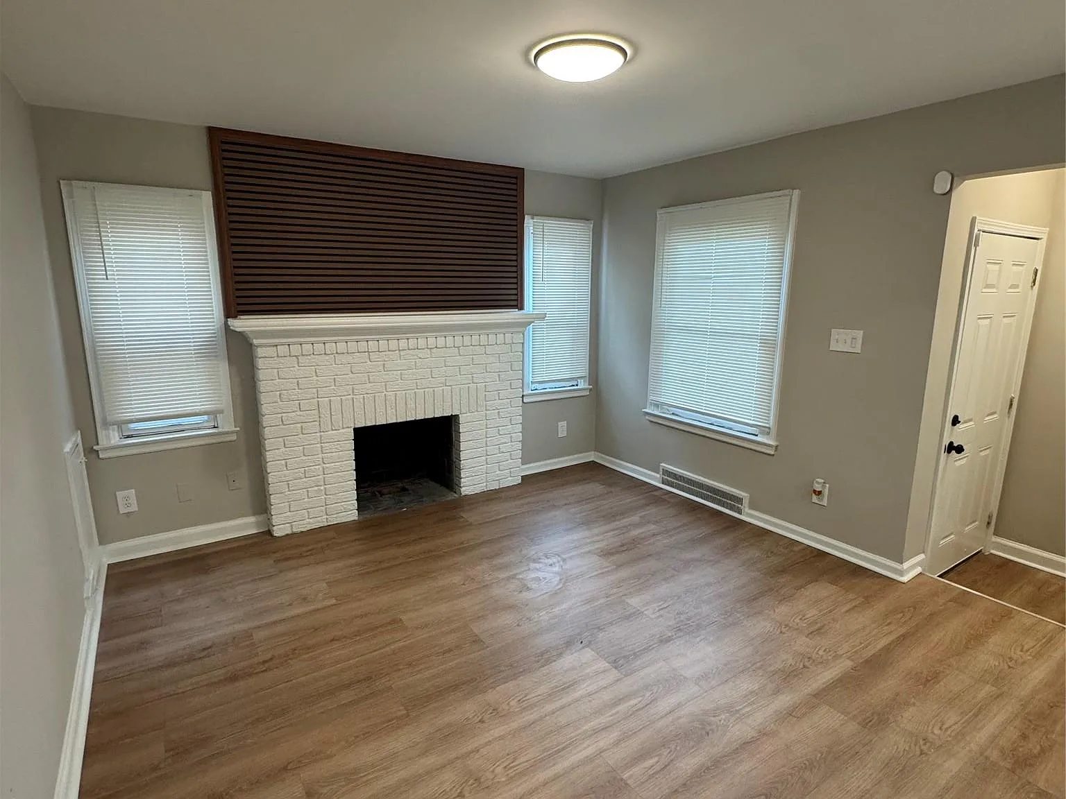 2 bed, 1.5 bath, 781 sqft, $1,450 — Photo 4