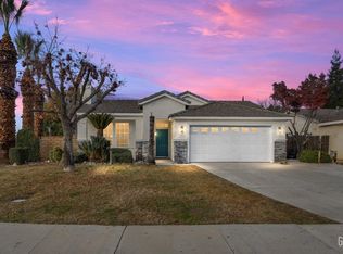 8510 Mainsail Dr, Bakersfield, CA 93312