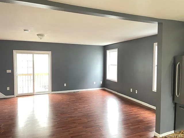 10 State St #2 — Photo 2