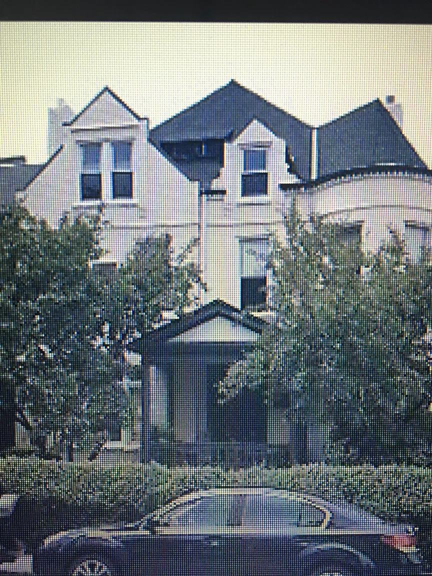 400 S Highland Ave APT 12 photo 1