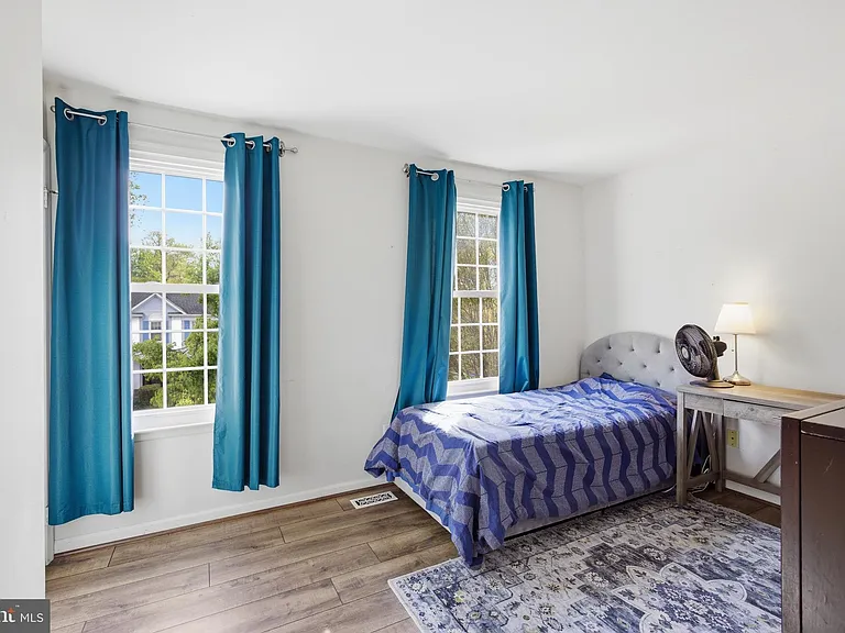8664 Pohick Forest Ct — Photo 30