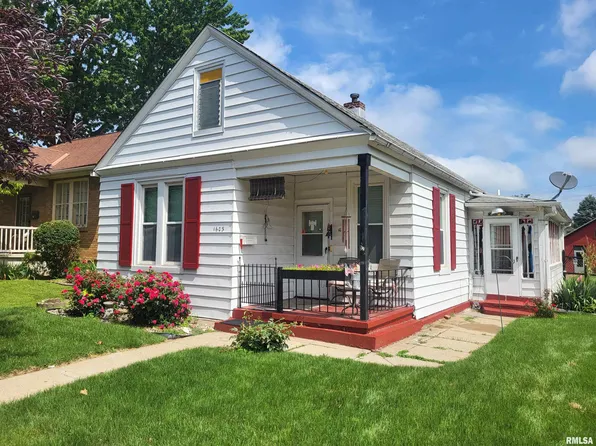 1603 Oak St, Quincy, IL 62301