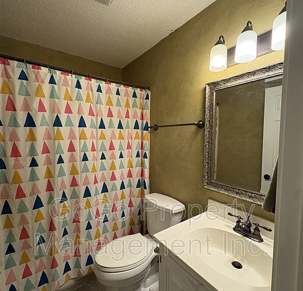 321 N Valley View Dr — Photo 26