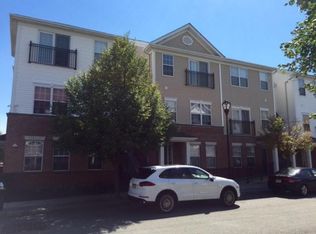 8 Tribeca Ave #204, Jersey City, NJ 07305