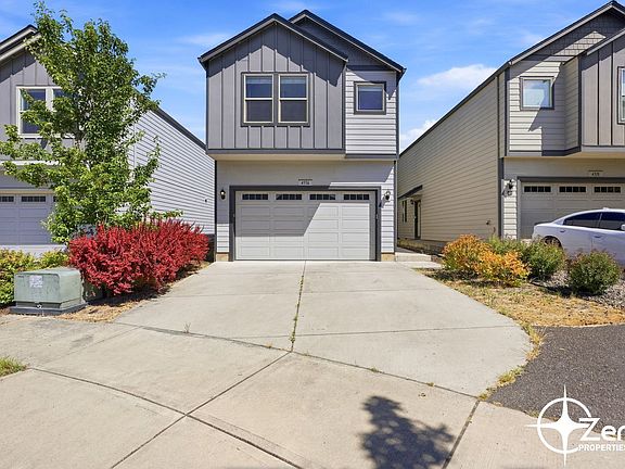 2nd image of 4316 NE 34th Cir
