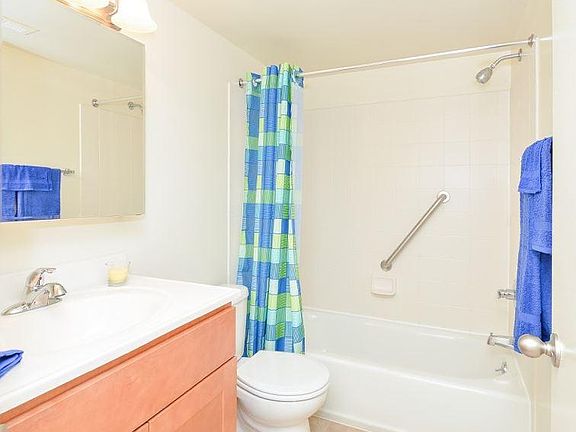 4th image of 1415 Spencer Ave #1593699