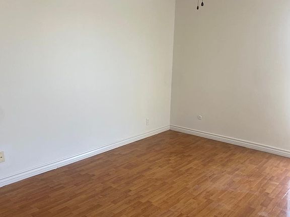 2nd image of 285 Moss St Unit 13