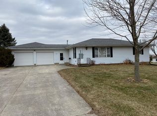 308 Maple St, Urbana, IA 52345