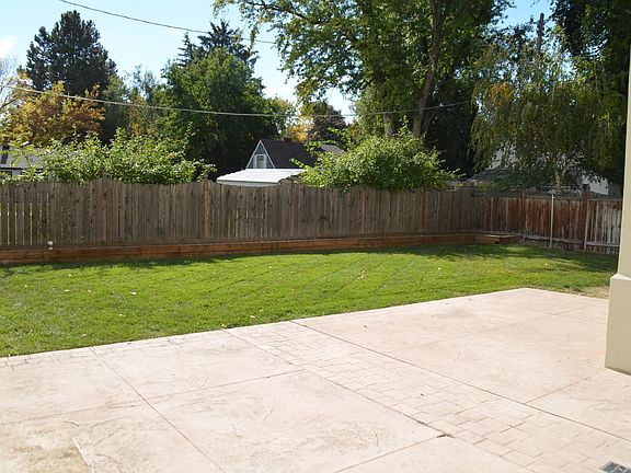 duplex back yard