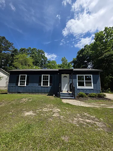 2641 Village Green Ln Photo 1