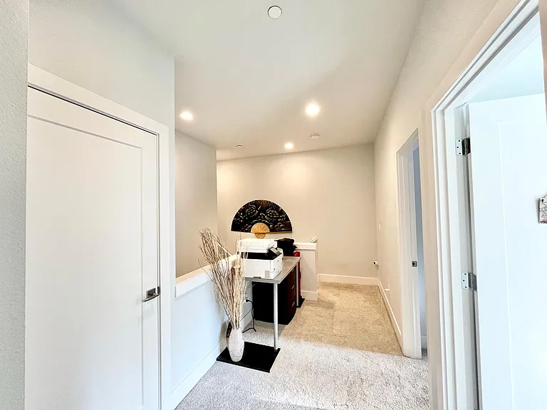 Upper level