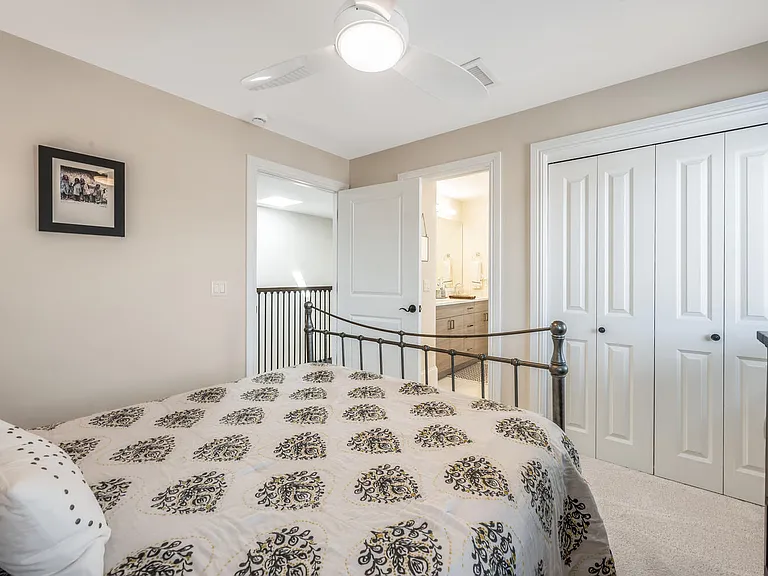 2343 Traditions Ct — Photo 31