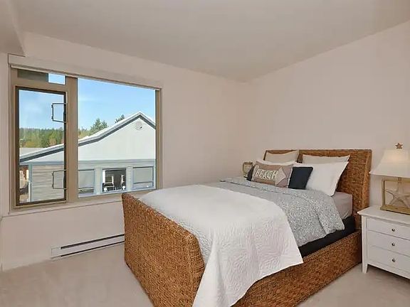 4th image of 5160 Davis Bay Rd #342