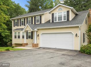 990 Caravan Trl, Owings, MD 20736