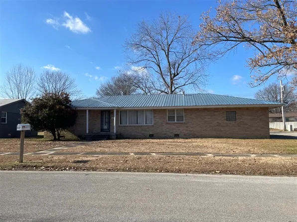 512 N 9th St, Paragould, AR 72450