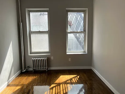 Rented by Premier One Realty LLC | media 4