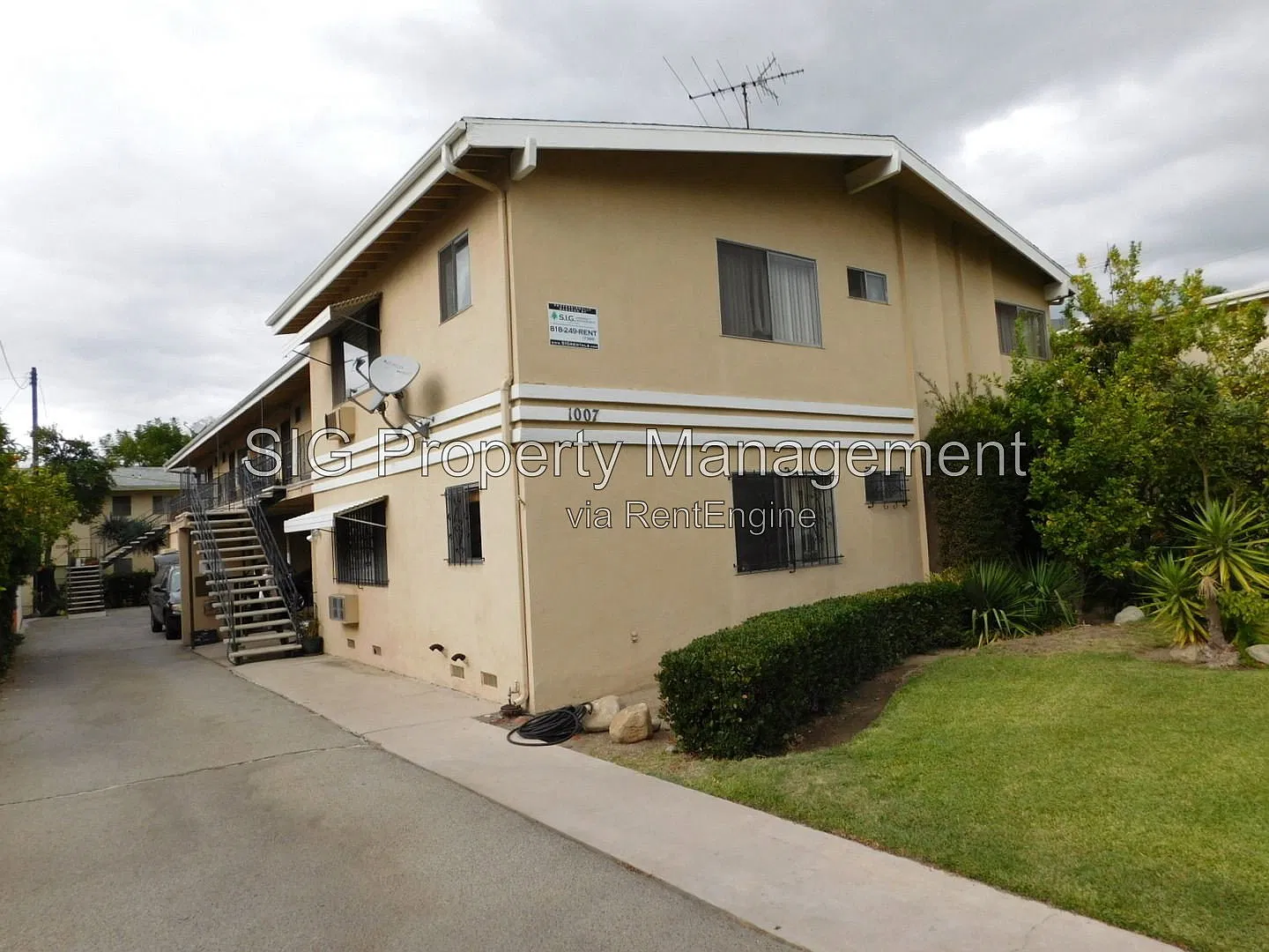 1 bed, 1.0 bath, $1,995 — Photo 2