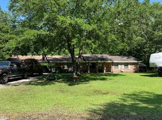 9800 Edgecliff Dr, Moss Point, MS 39562