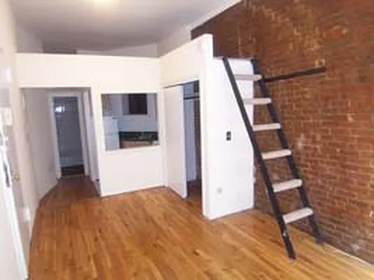 Rented by David Francis New York LLC | media 1