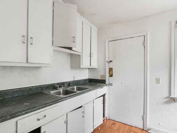 columbia-south-carolina-370661572 picture