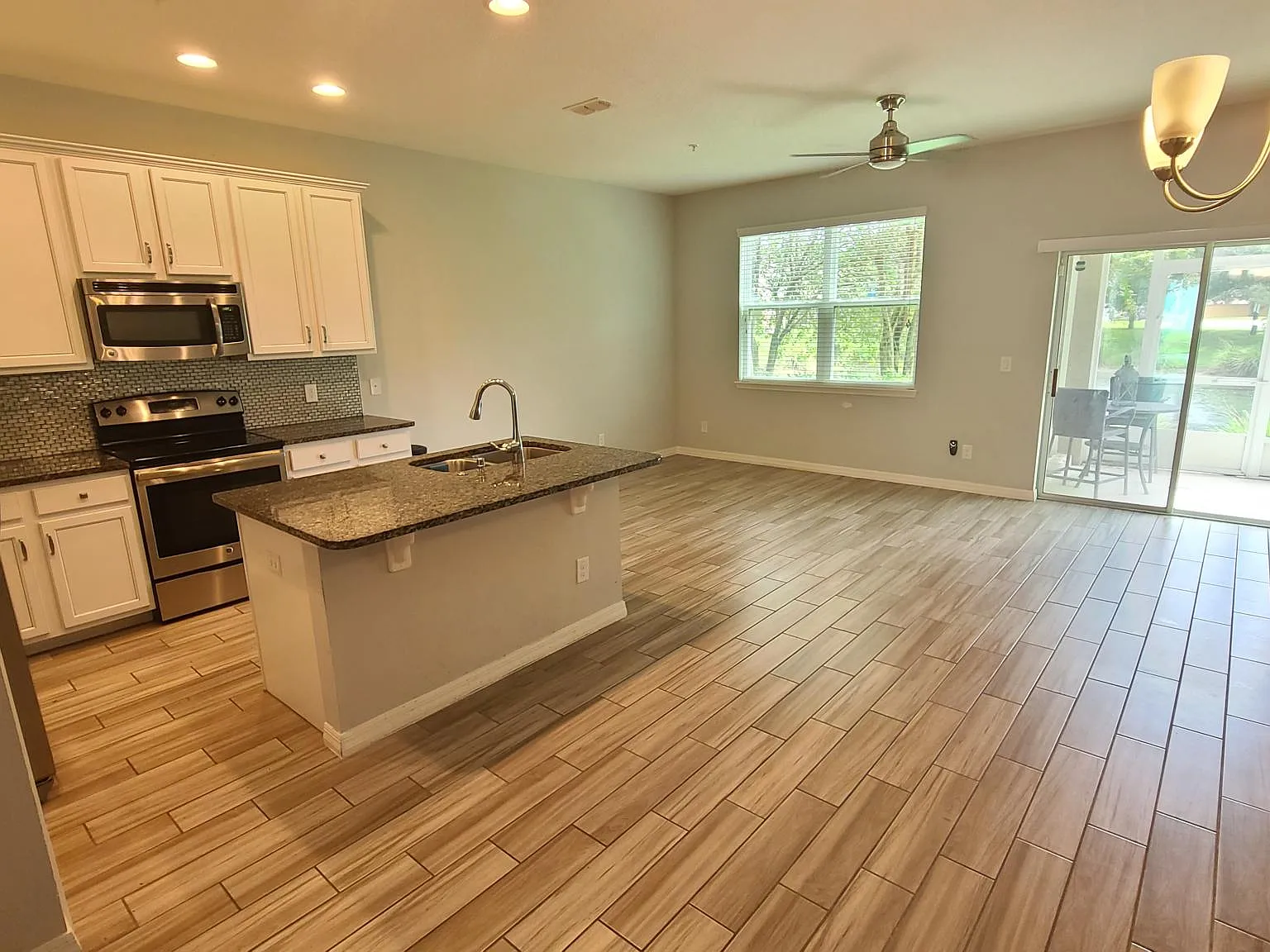 2454 Viterbo Way — Photo 3