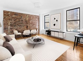 240 E 24th St APT 2D, Manhattan, NY