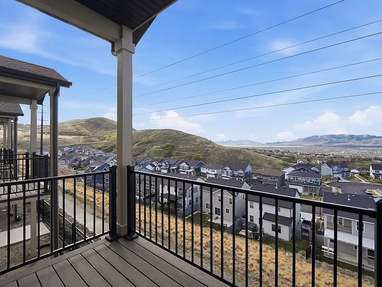 2203 W Swift Fox Dr — Photo 25